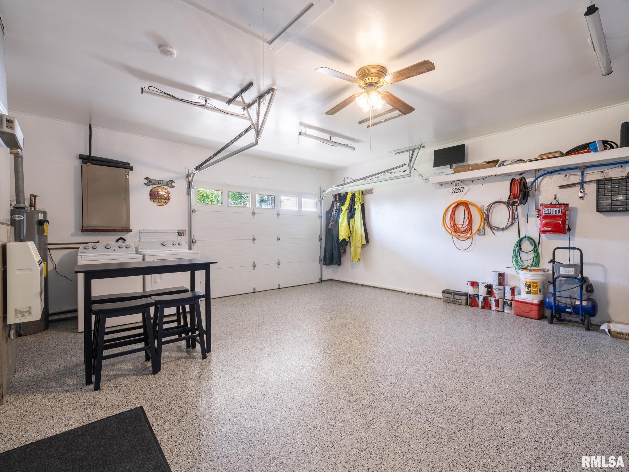 221 E Parkside Drive, Washburn, Illinois image 34