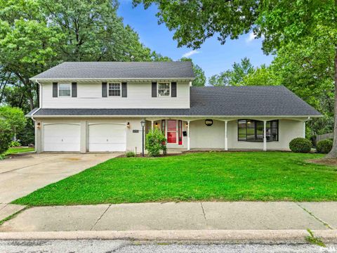 Homes For Sale - 5311 N Woodview Avenue<br/> Peoria, IL 61614