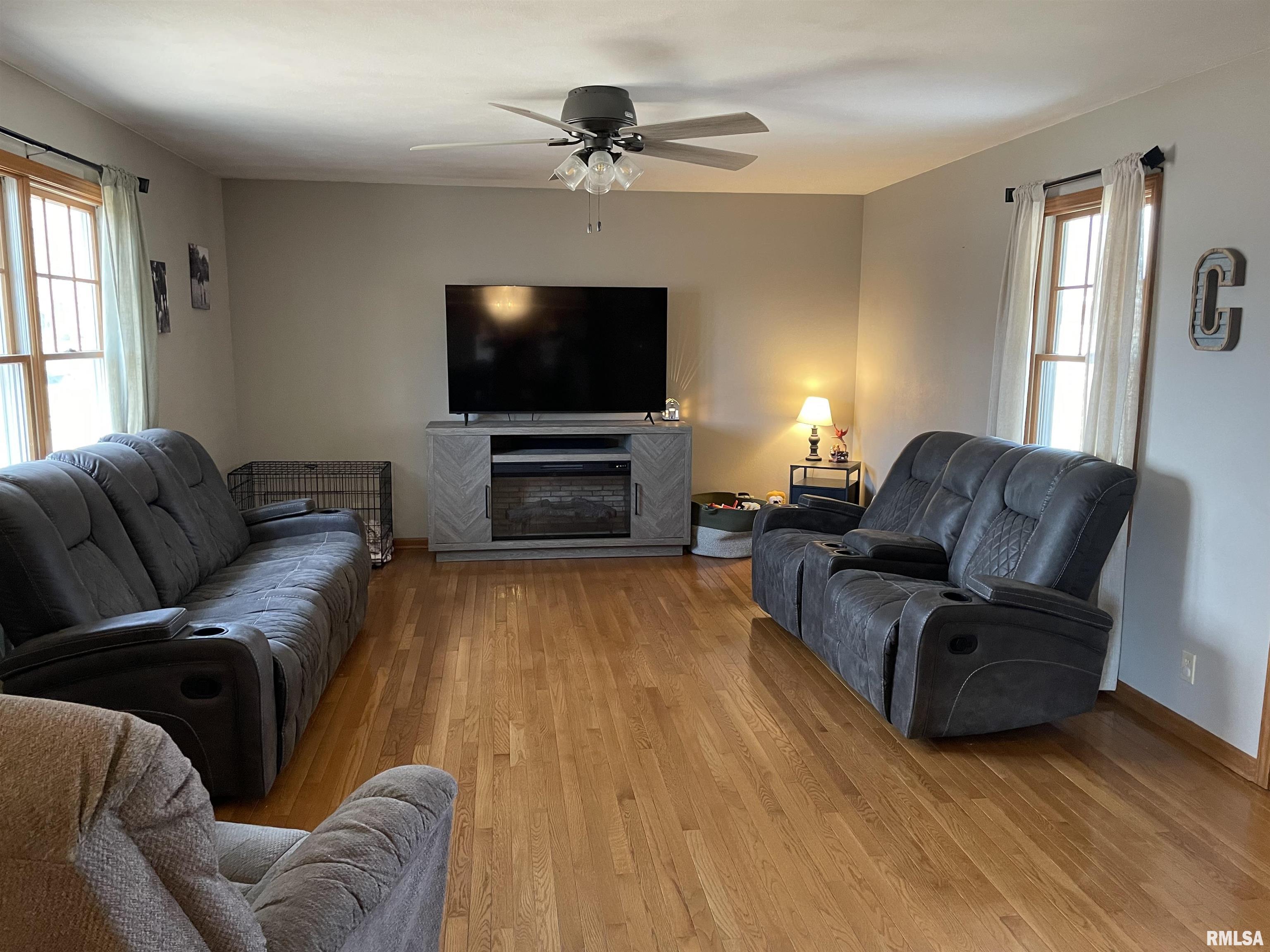 586 Westwood Boulevard, Canton, Illinois image 12