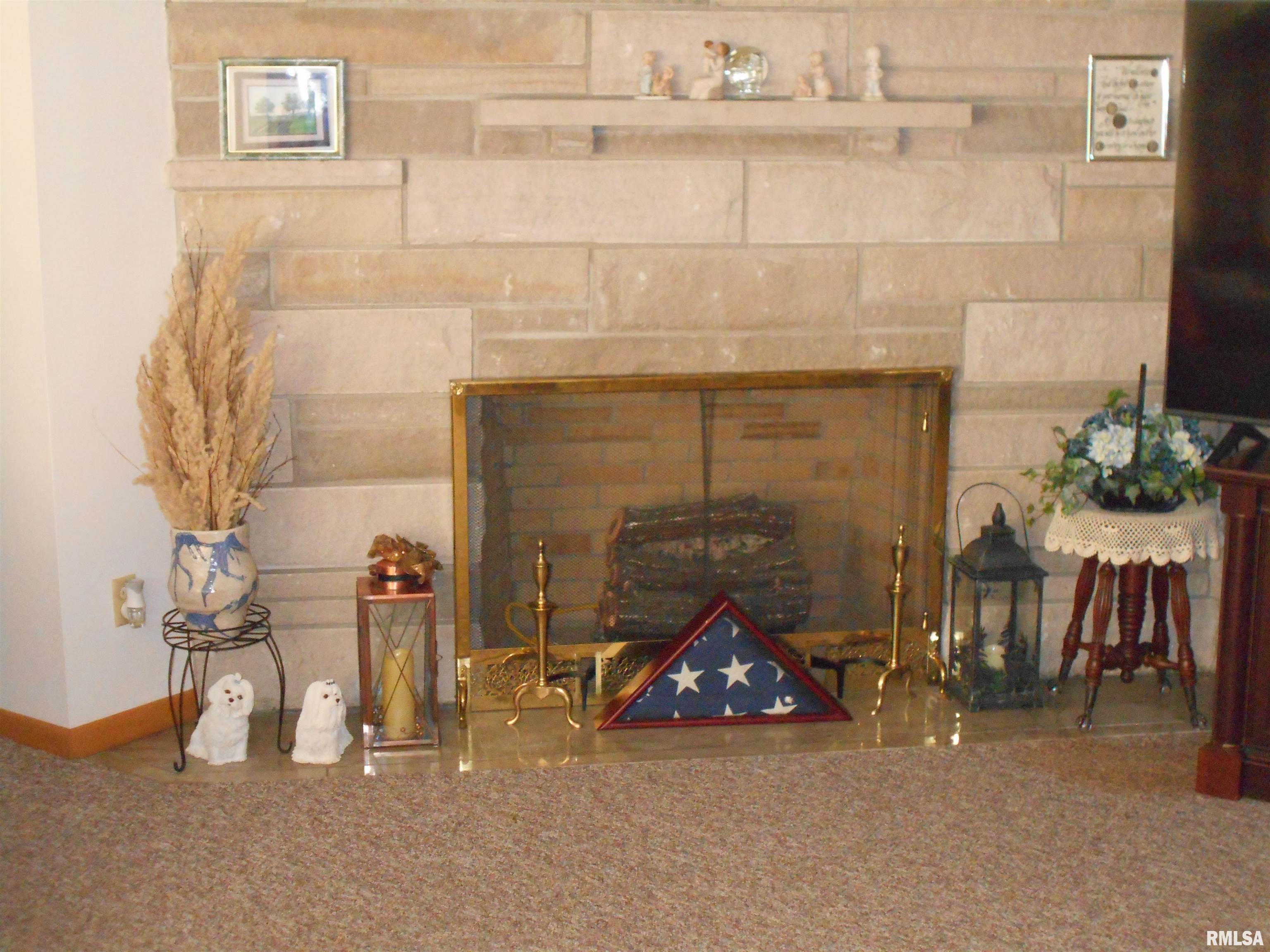 4 Hiel Drive, Bushnell, Illinois image 5