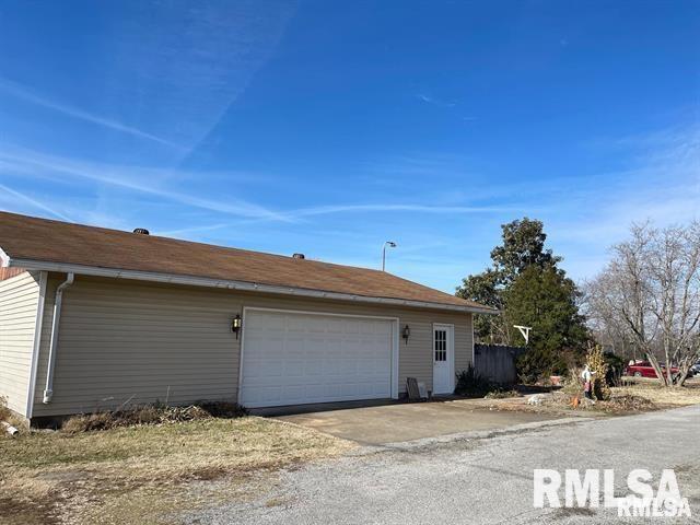 204 W Gelston Street, Valier, Illinois image 6