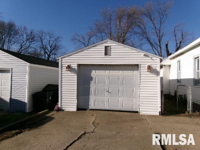 263 Koch Street, Pekin, Illinois image 3