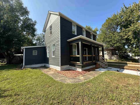 Homes For Sale - 1008 Market Street<br/> Tazewell County, Pekin, IL 61554