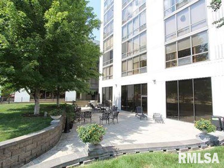 125 SW Jefferson Street, Peoria, Illinois image 2