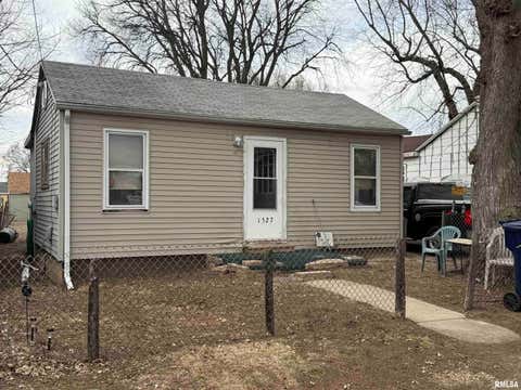 Homes For Sale - 1527 Martin Drive<br/> Pekin, IL 61554