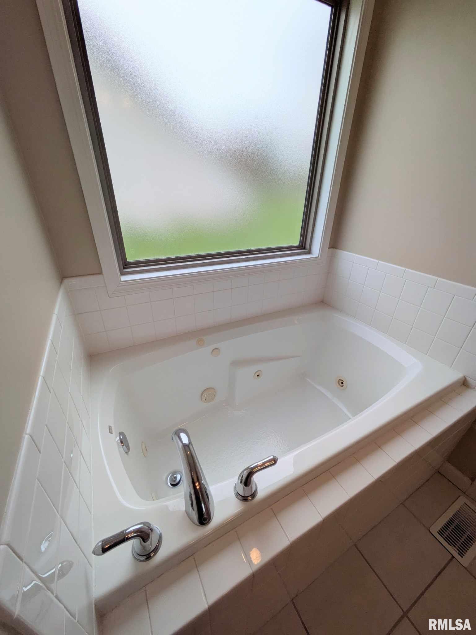 16 Elk Court, Washington, Illinois image 30