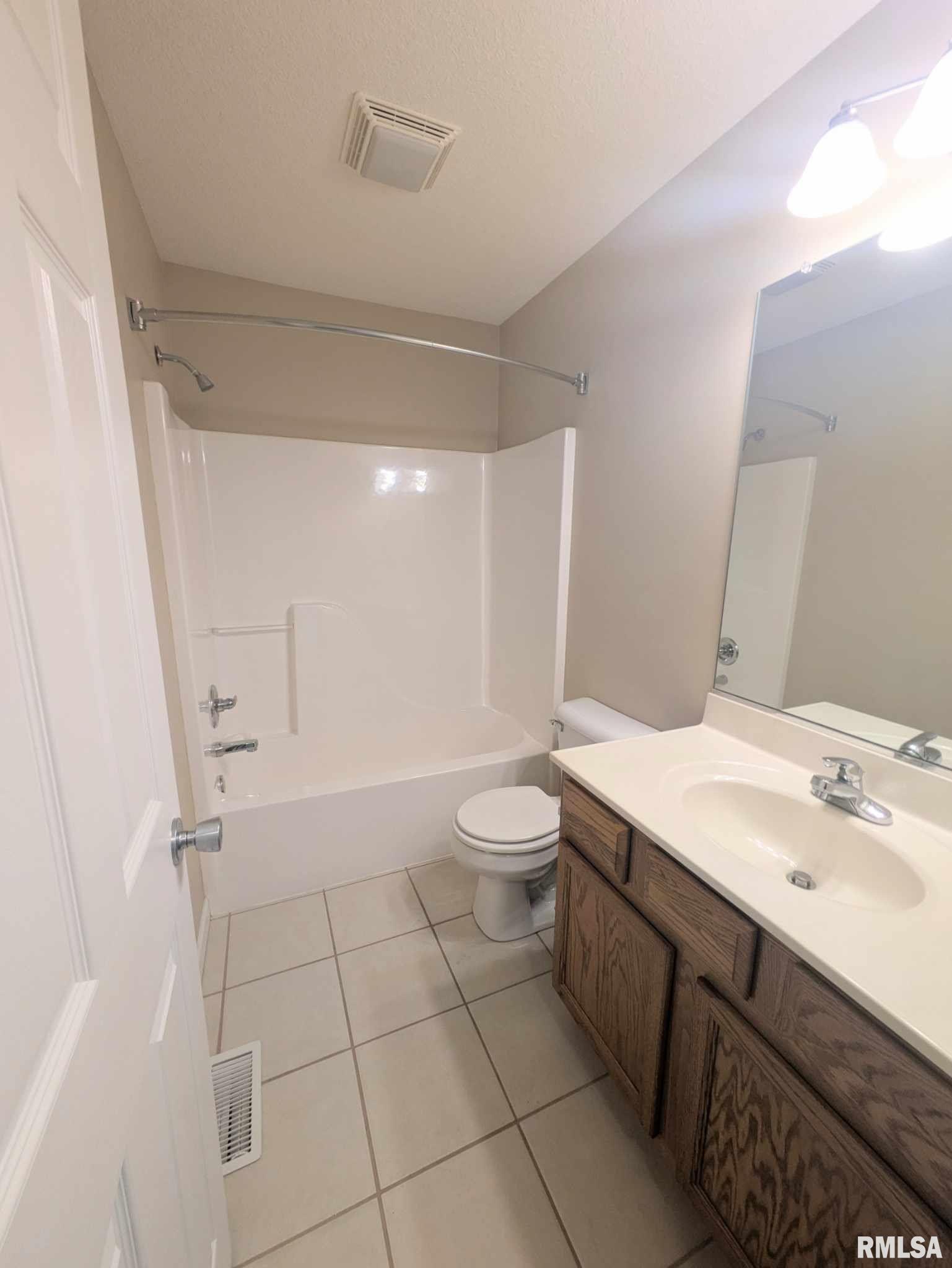 16 Elk Court, Washington, Illinois image 35