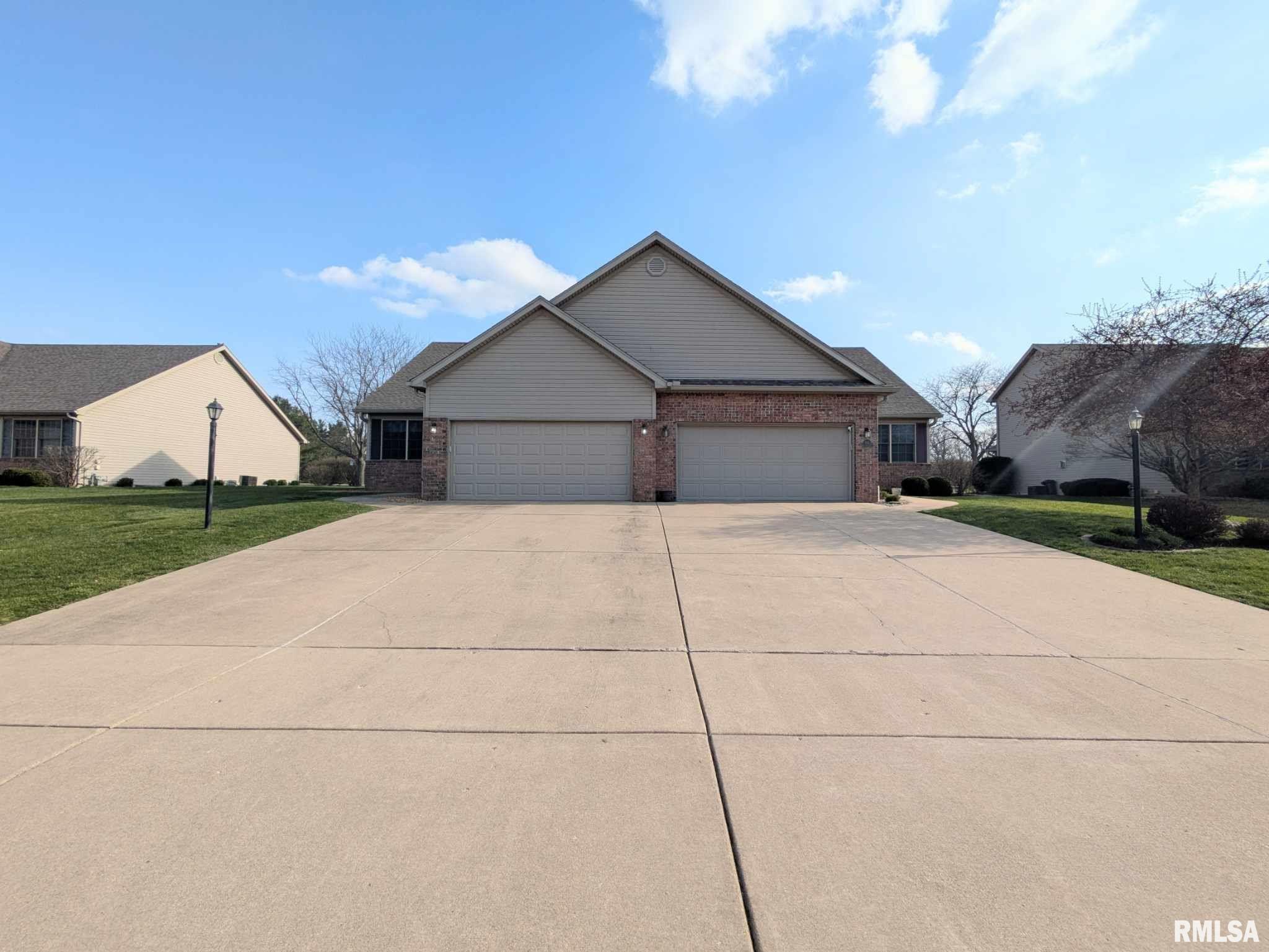 16 Elk Court, Washington, Illinois image 5