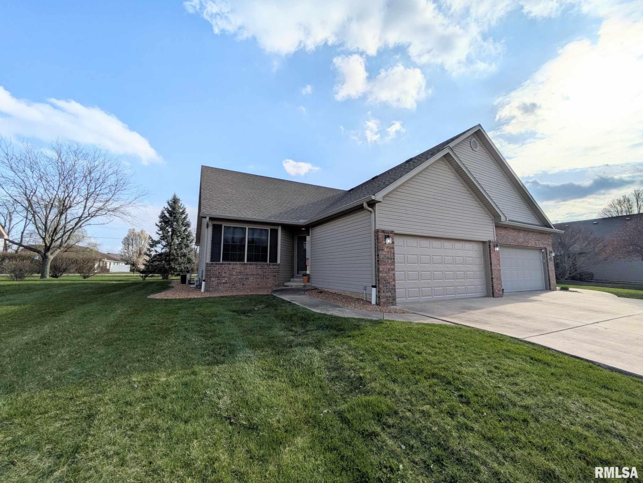 16 Elk Court, Washington, Illinois image 3