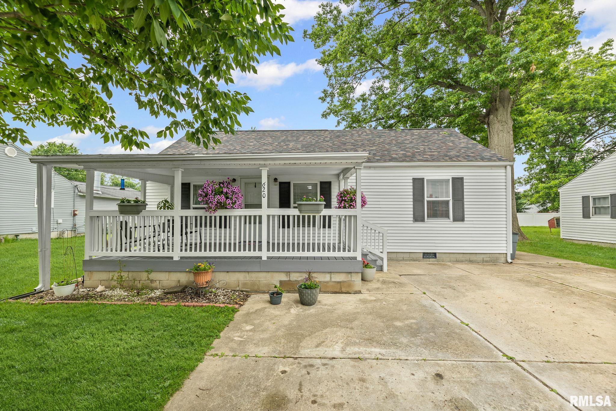 620 W Allmon Street, Salem, Illinois image 1