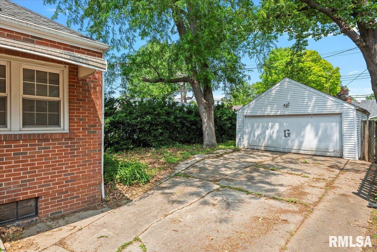 1928 N 5th Street, Springfield, Illinois image 32