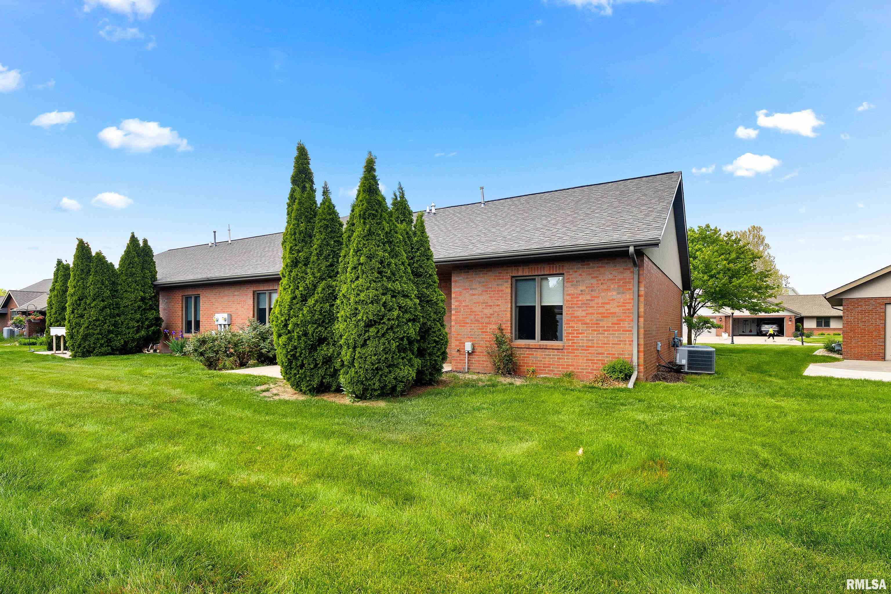 106 Barrington Place #9, Morton, Illinois image 3