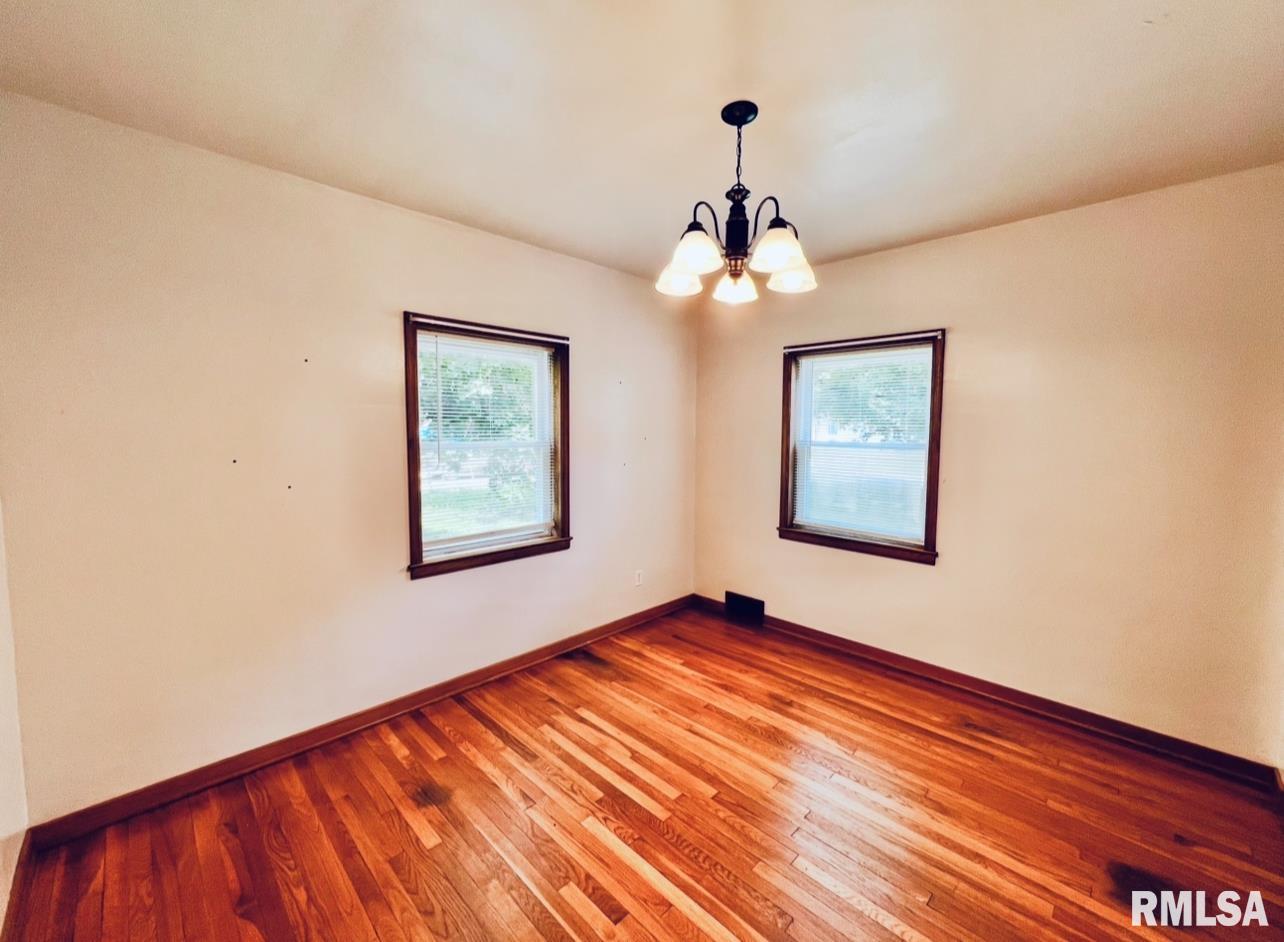 101 N Ridge Street, Cambridge, Illinois image 11