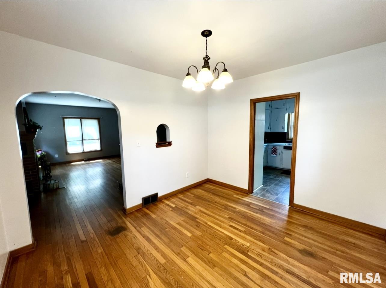 101 N Ridge Street, Cambridge, Illinois image 10