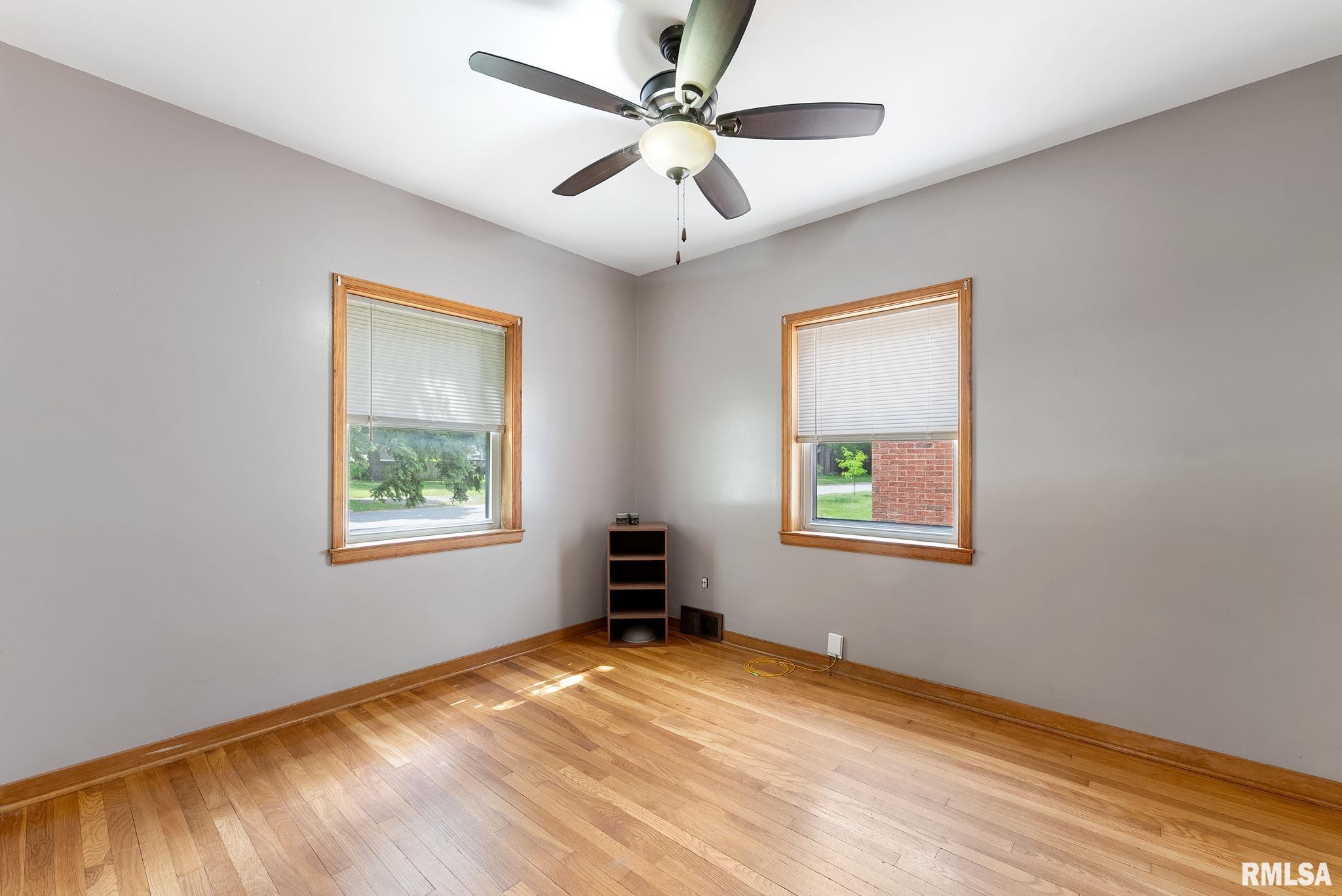 101 N Ridge Street, Cambridge, Illinois image 13