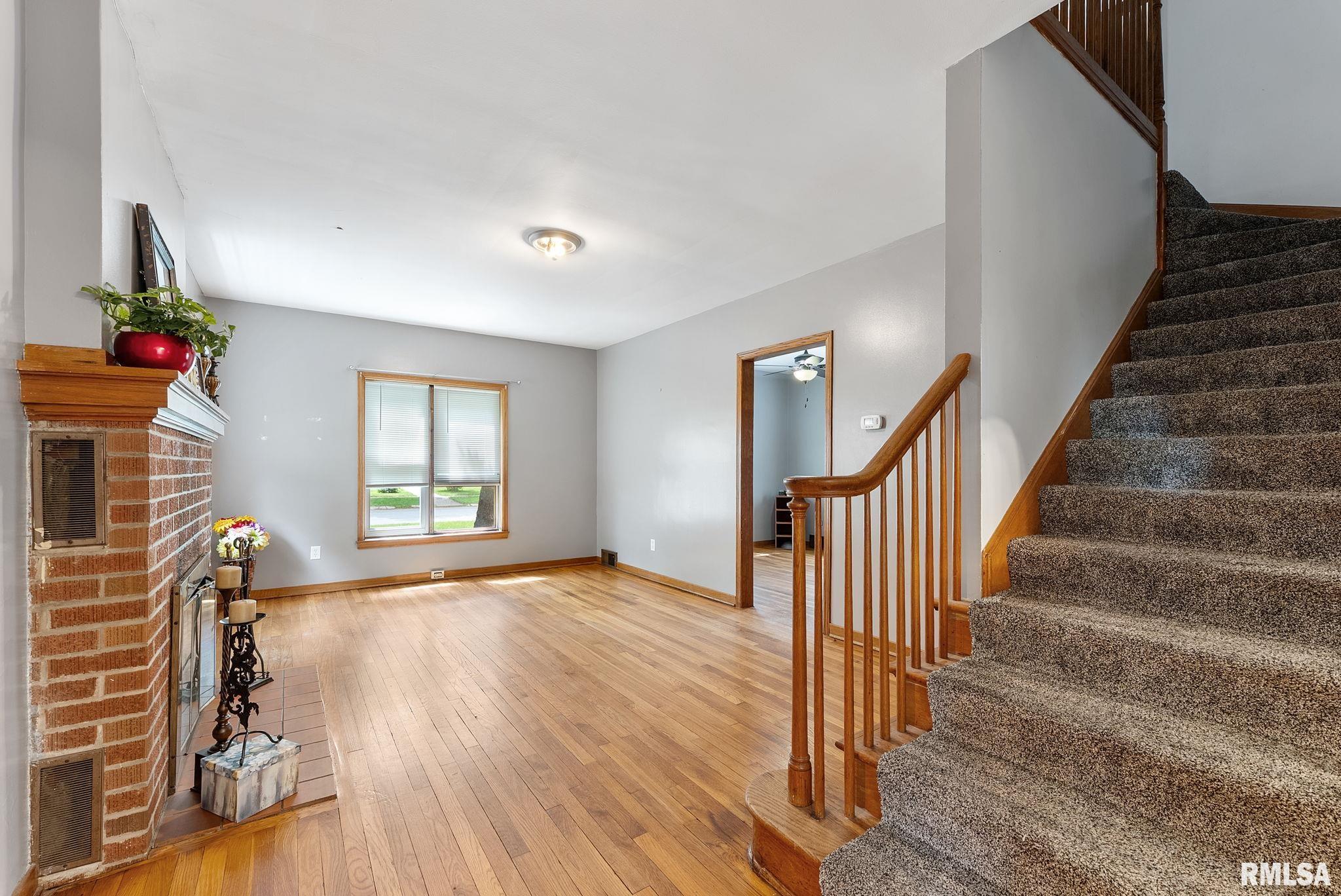 101 N Ridge Street, Cambridge, Illinois image 2