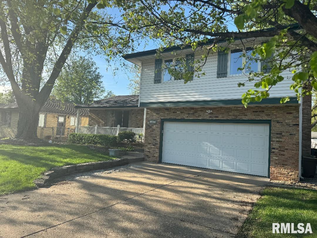 1345 W Woodside Drive, Dunlap, Illinois image 2