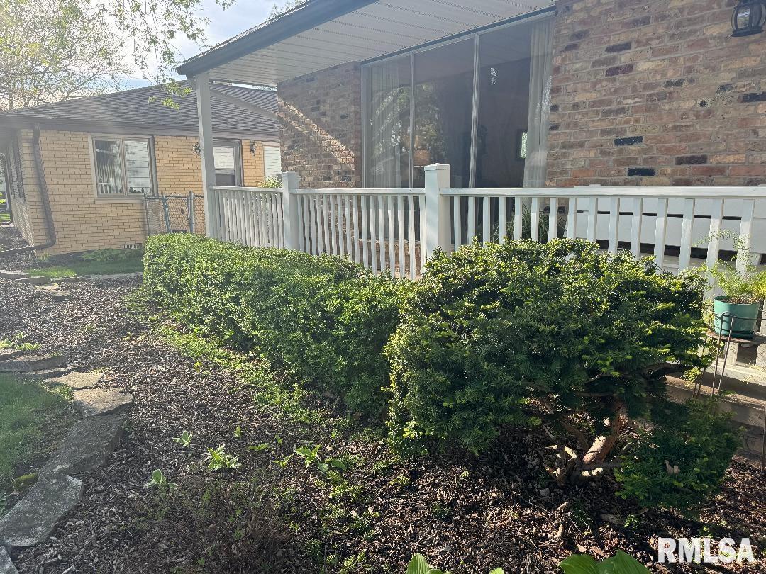 1345 W Woodside Drive, Dunlap, Illinois image 6