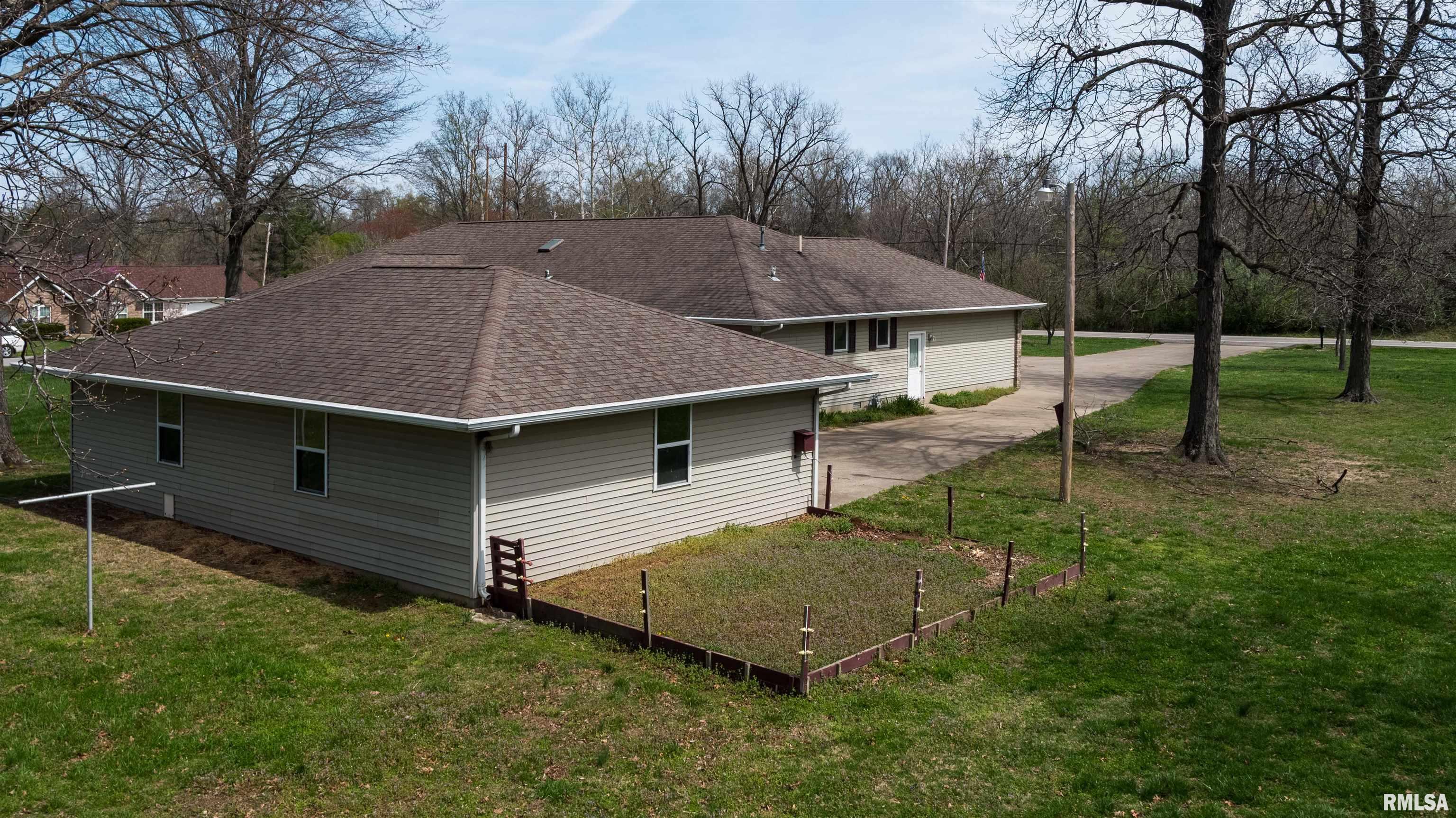 1908 Norman Road, Marion, Illinois image 44