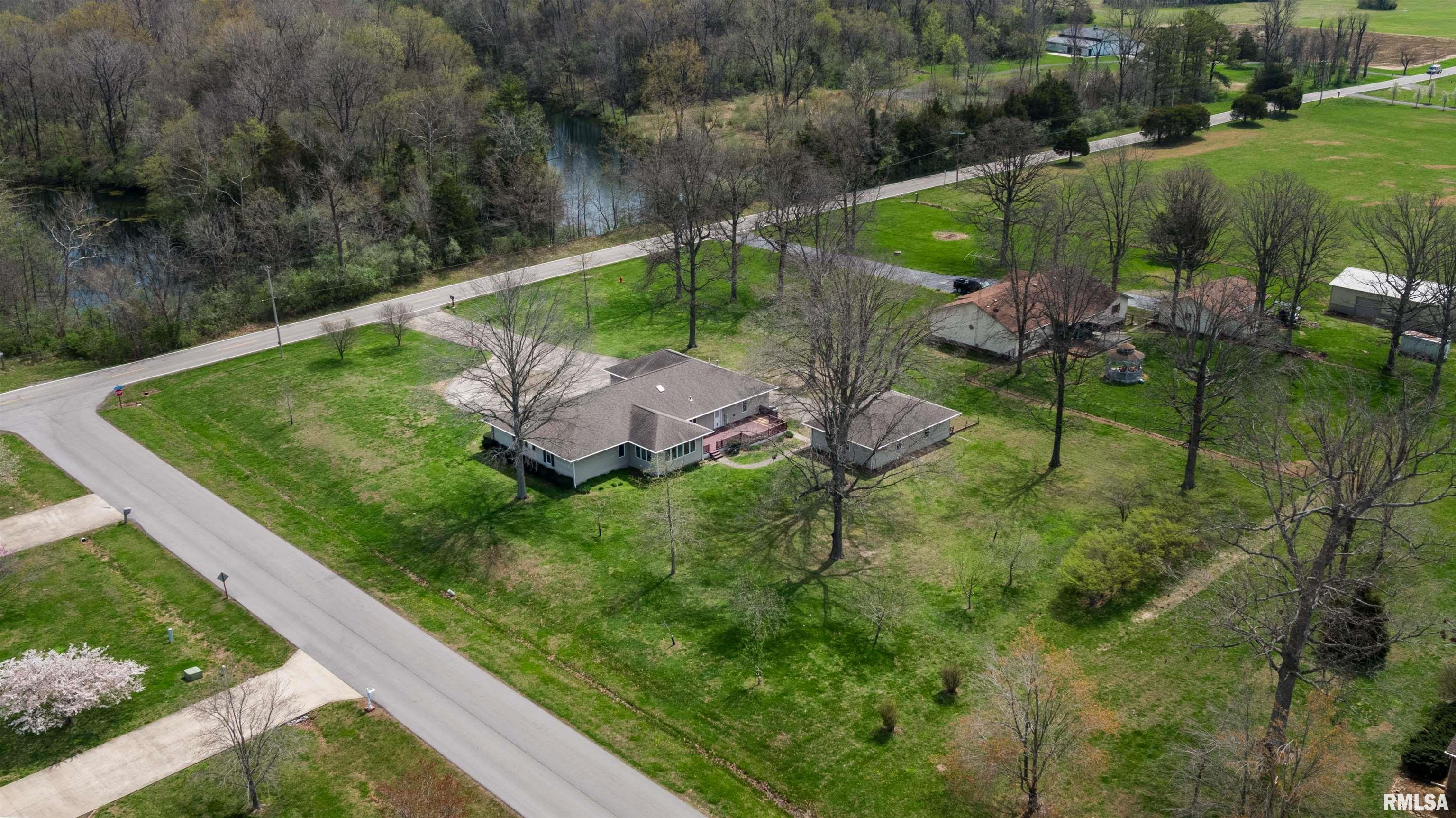 1908 Norman Road, Marion, Illinois image 38