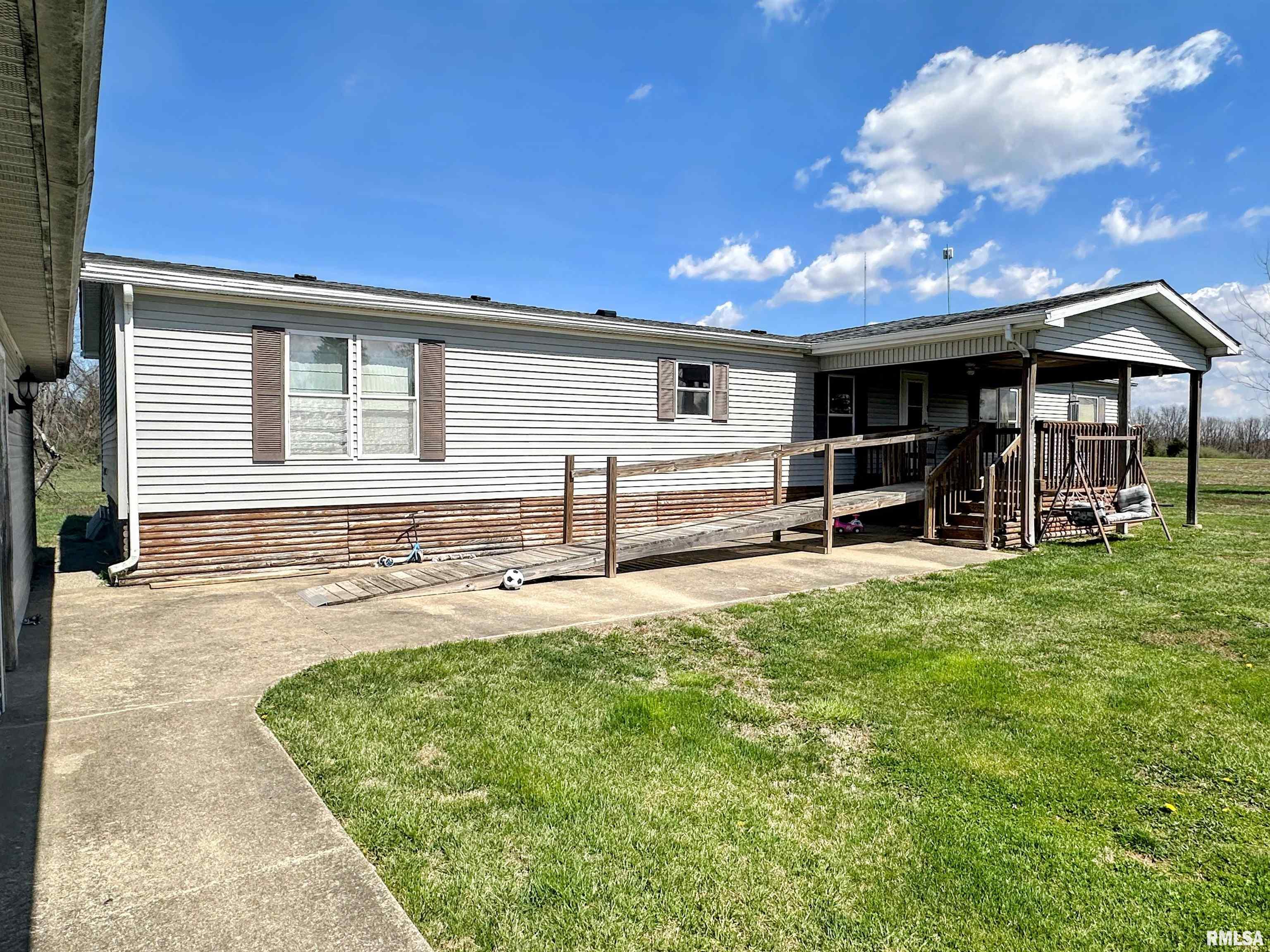 14958 Sulphur Springs Road, Creal Springs, Illinois image 3