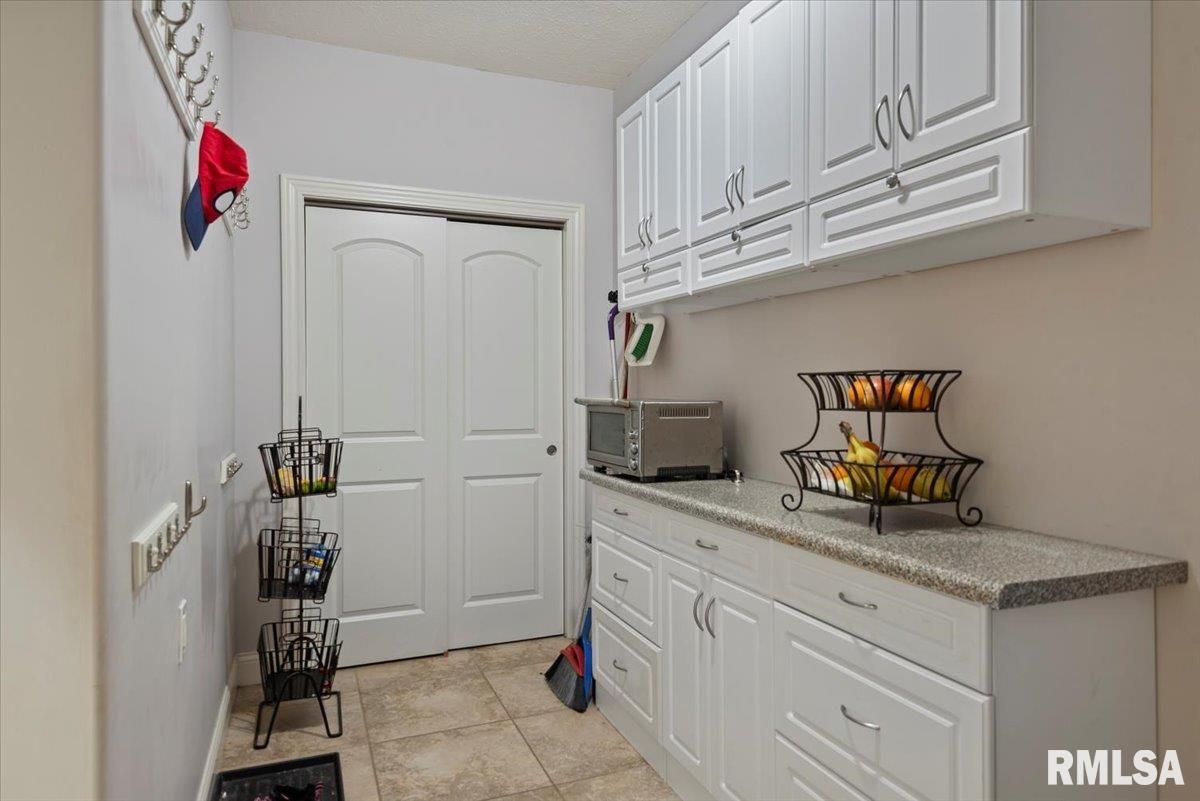 312 Windycrest Drive, Chatham, Illinois image 25