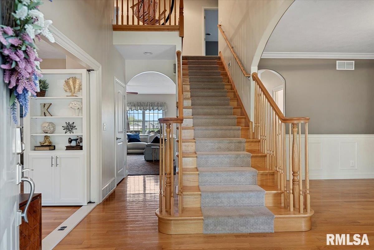 312 Windycrest Drive, Chatham, Illinois image 5