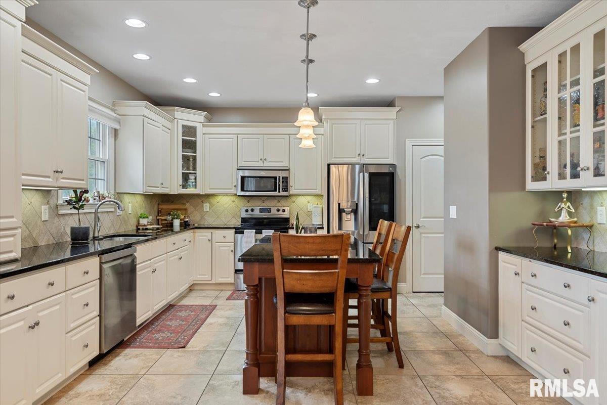 312 Windycrest Drive, Chatham, Illinois image 16