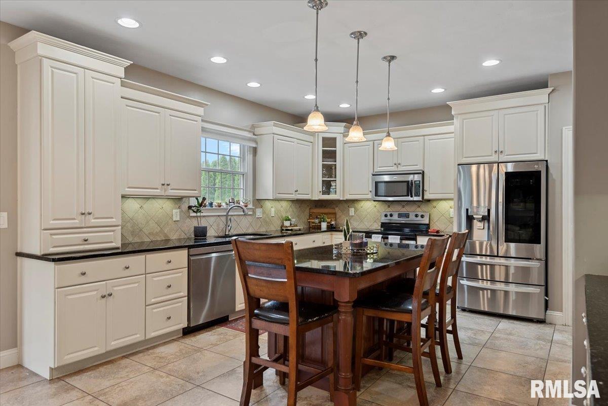 312 Windycrest Drive, Chatham, Illinois image 17