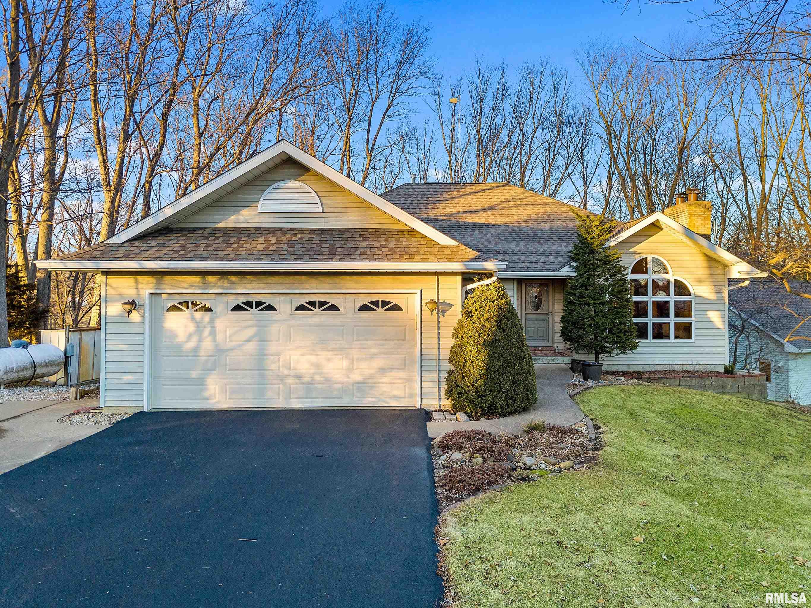 20806 N Sequoia Curve, Chillicothe, Illinois image 3