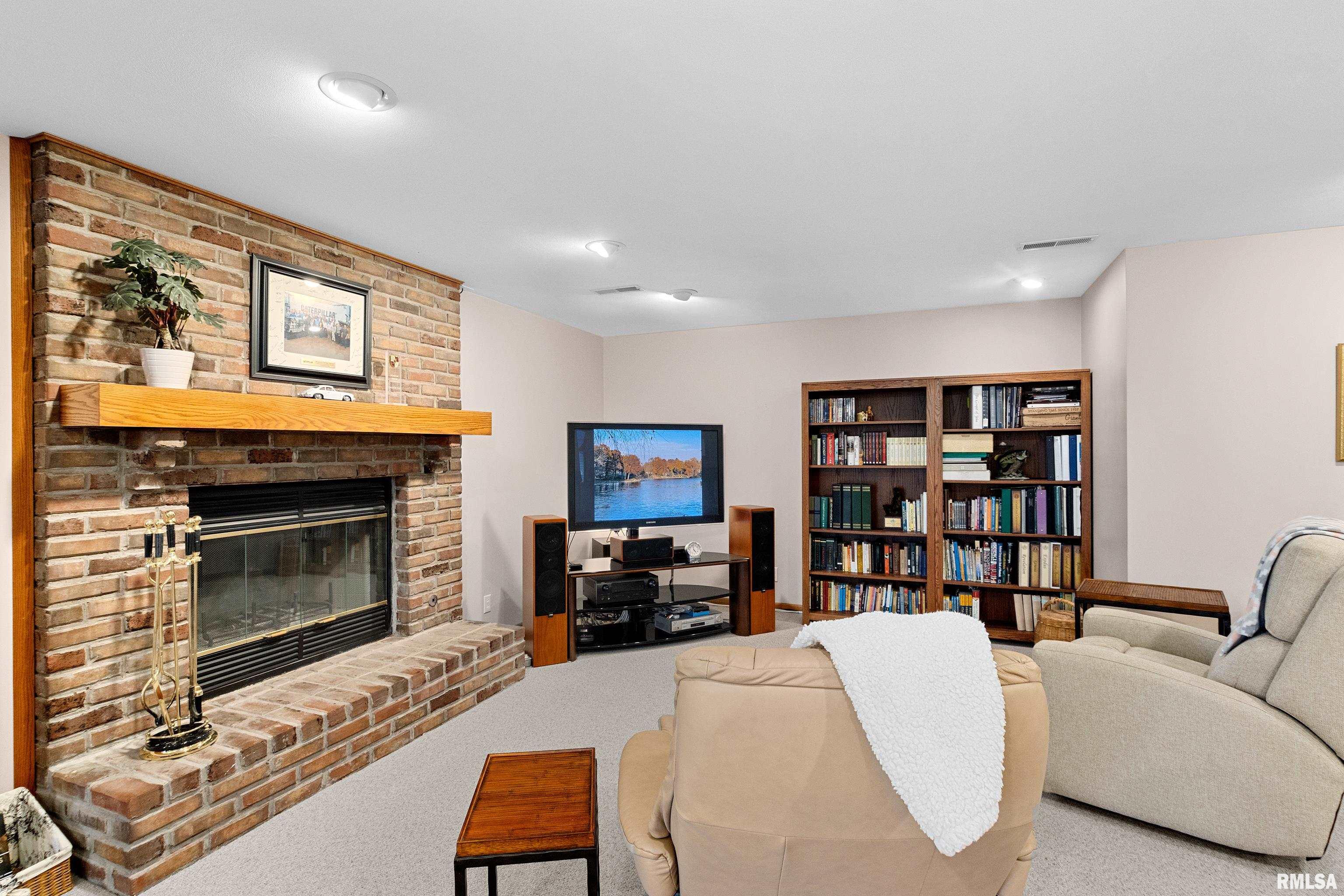20806 N Sequoia Curve, Chillicothe, Illinois image 26