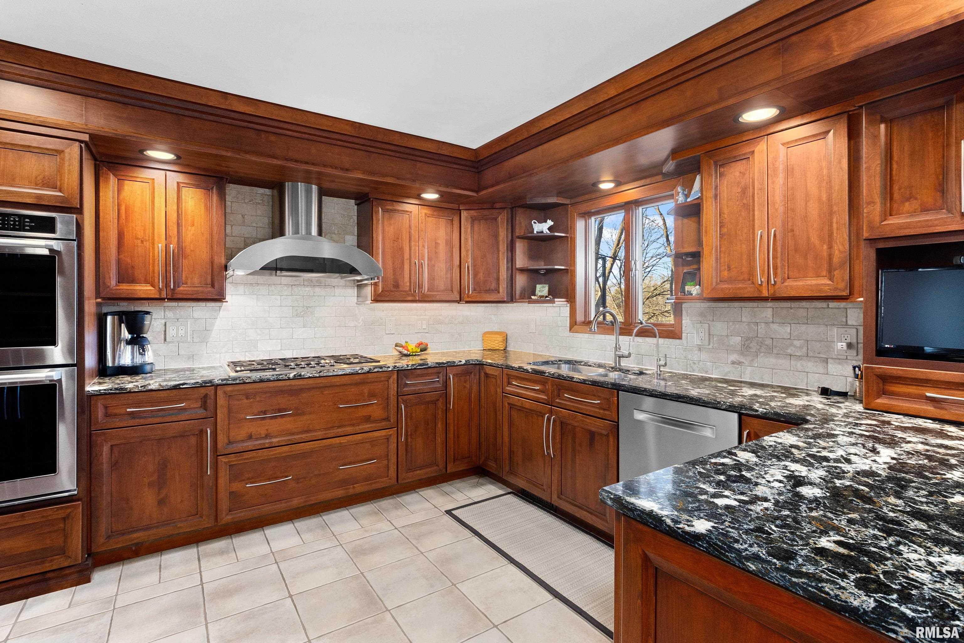 20806 N Sequoia Curve, Chillicothe, Illinois image 17
