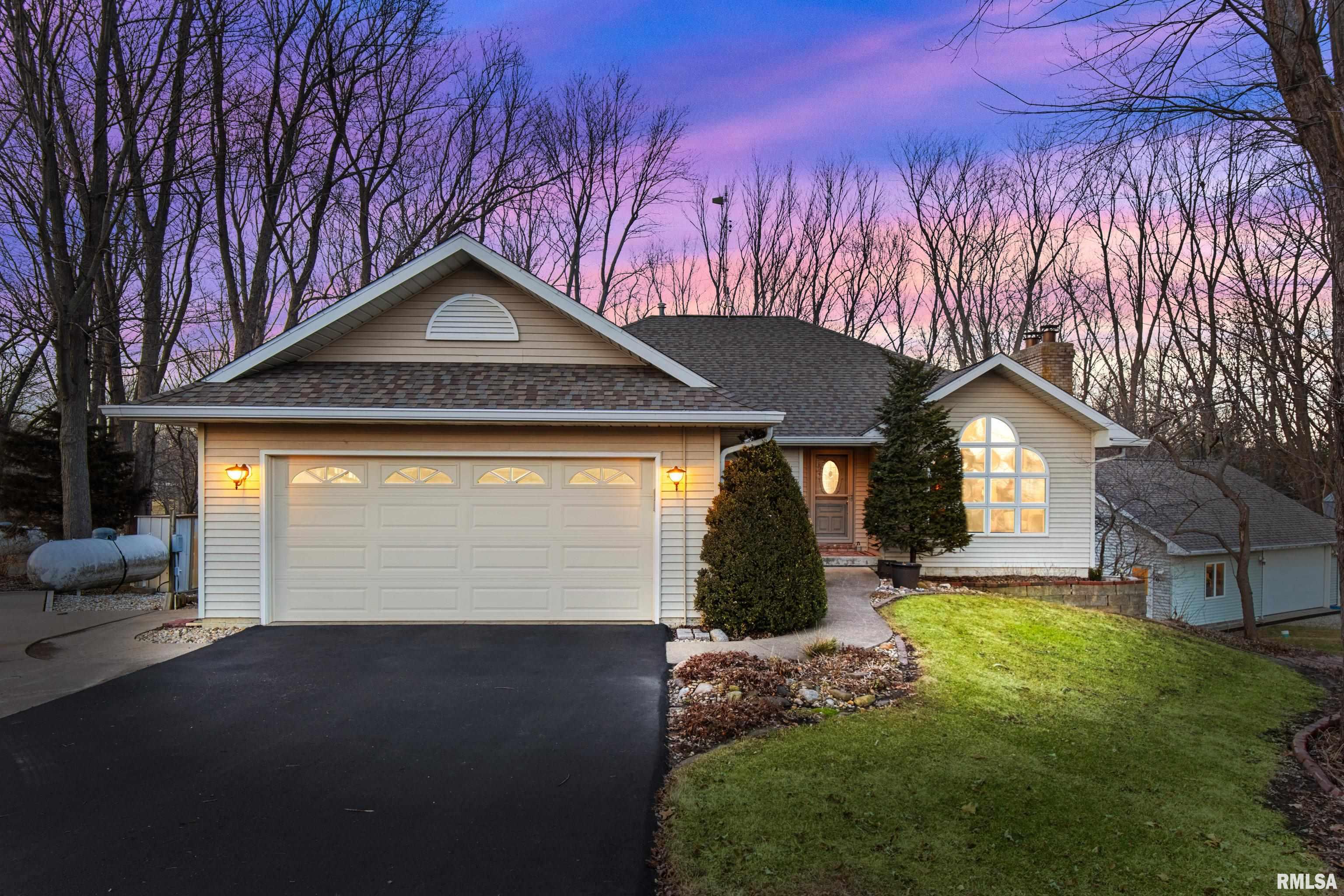 20806 N Sequoia Curve, Chillicothe, Illinois image 2