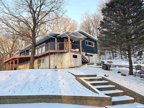 Homes For Sale - 2208 N Main Street<br/> Tazewell County, East Peoria, IL 61611