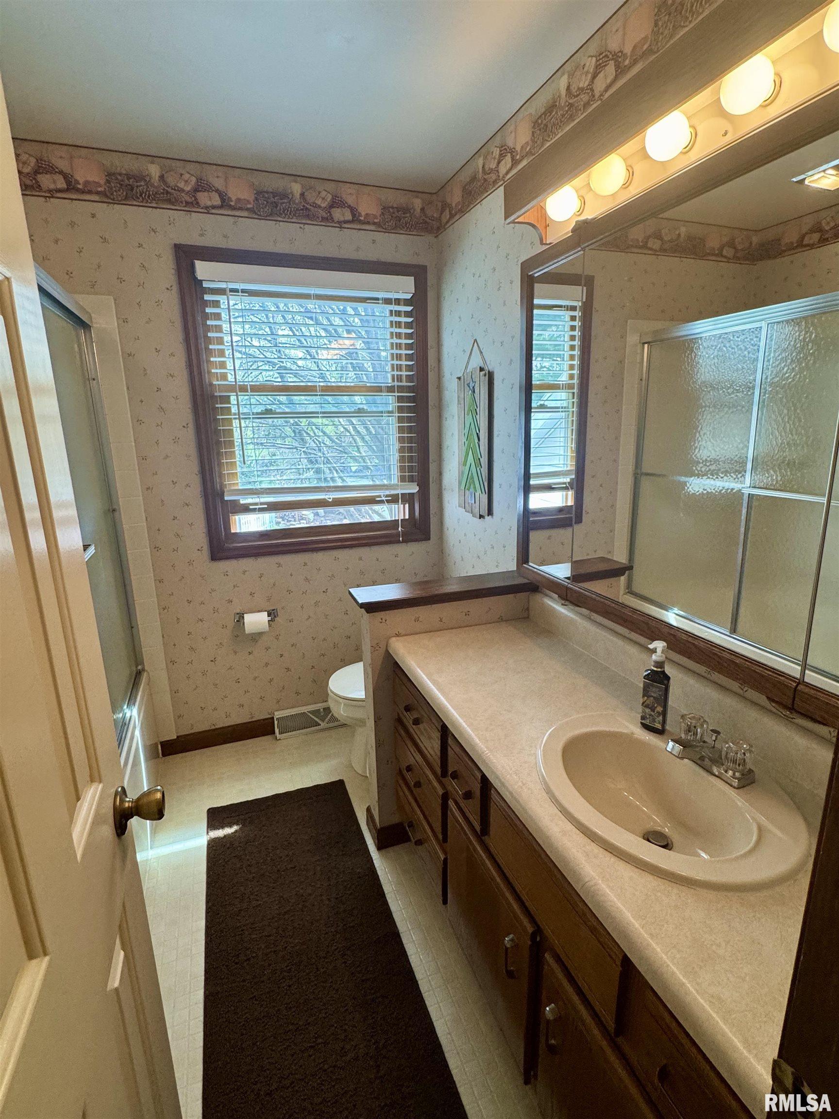 536 Meadow Drive, Macomb, Illinois image 39