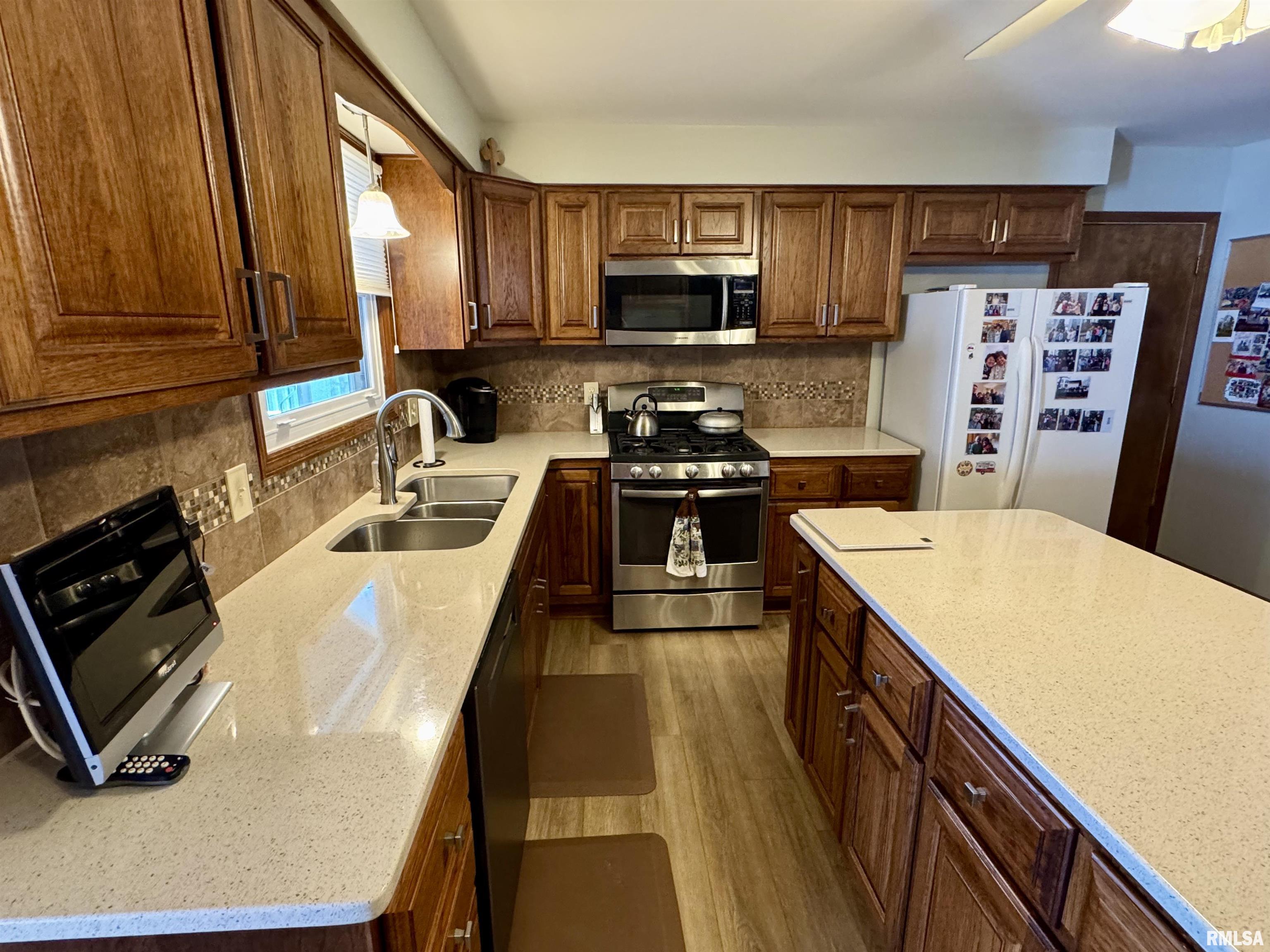 536 Meadow Drive, Macomb, Illinois image 22