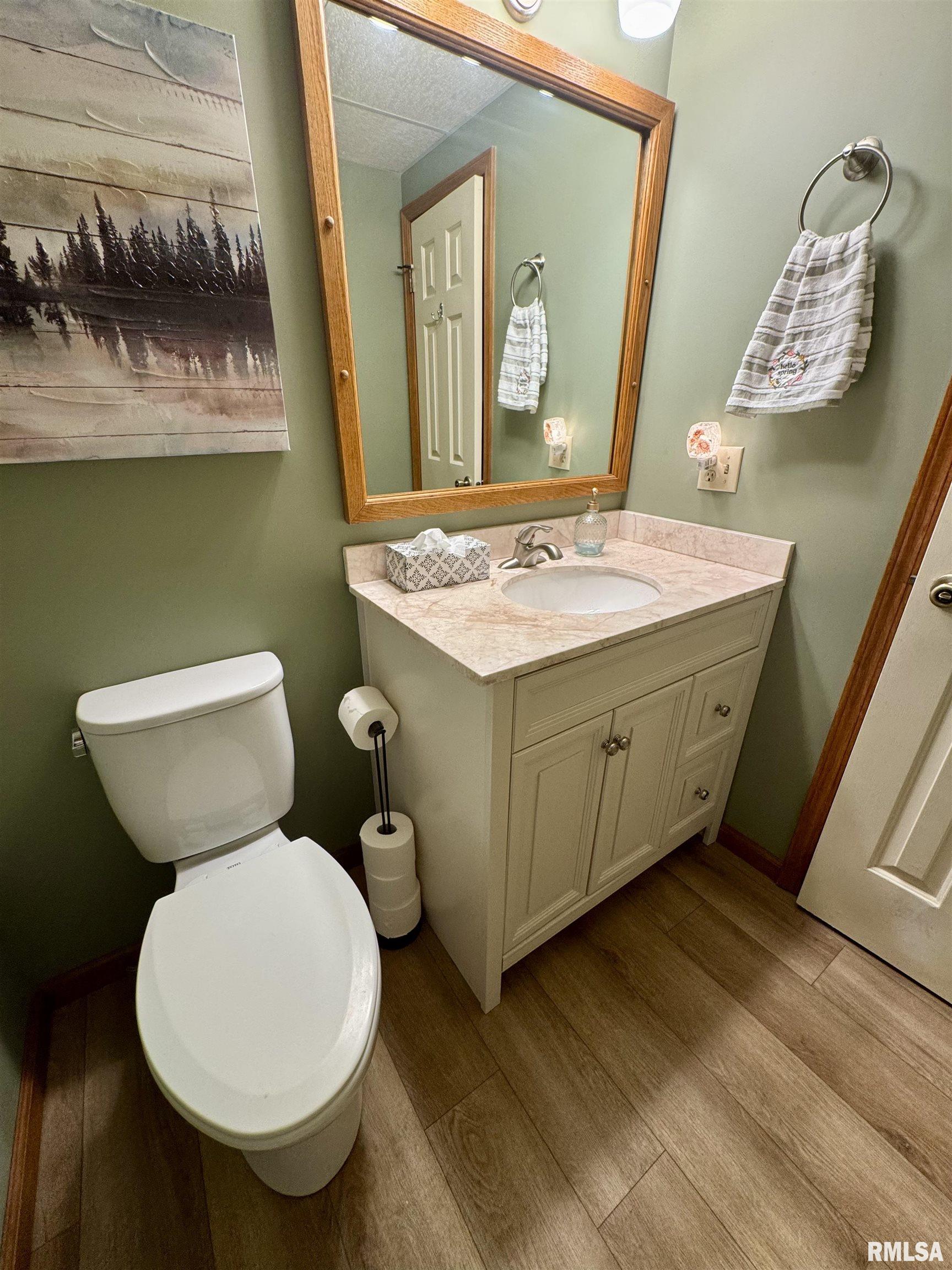 536 Meadow Drive, Macomb, Illinois image 27