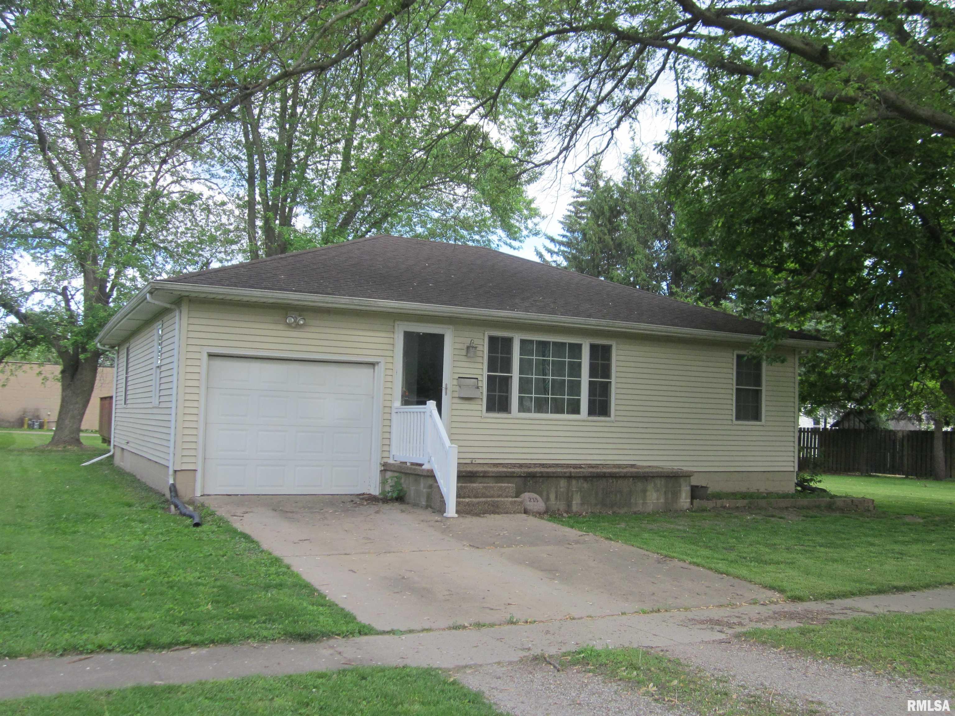 215 S Logan Street, Mason City, Illinois image 35