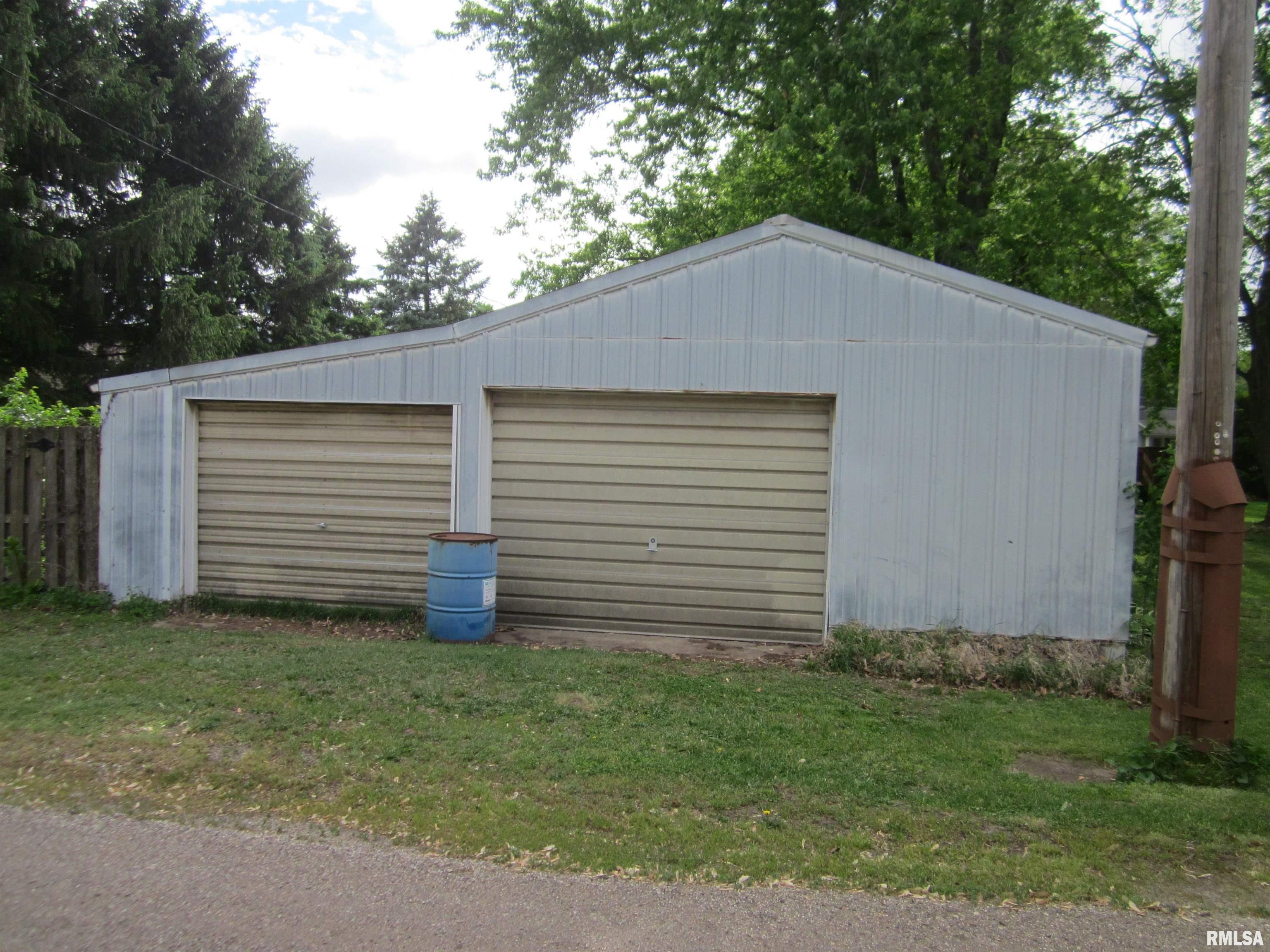 215 S Logan Street, Mason City, Illinois image 32