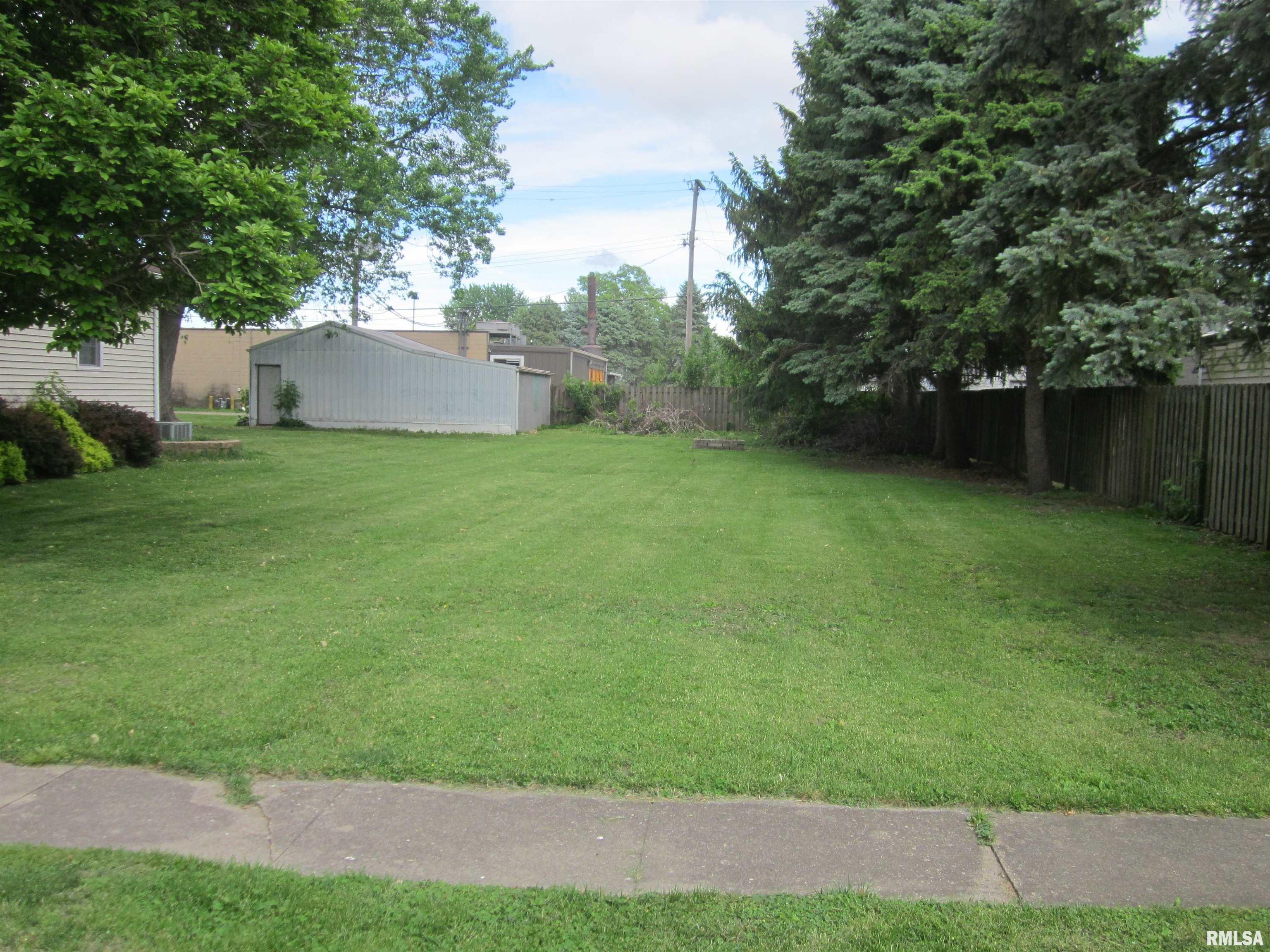 215 S Logan Street, Mason City, Illinois image 33