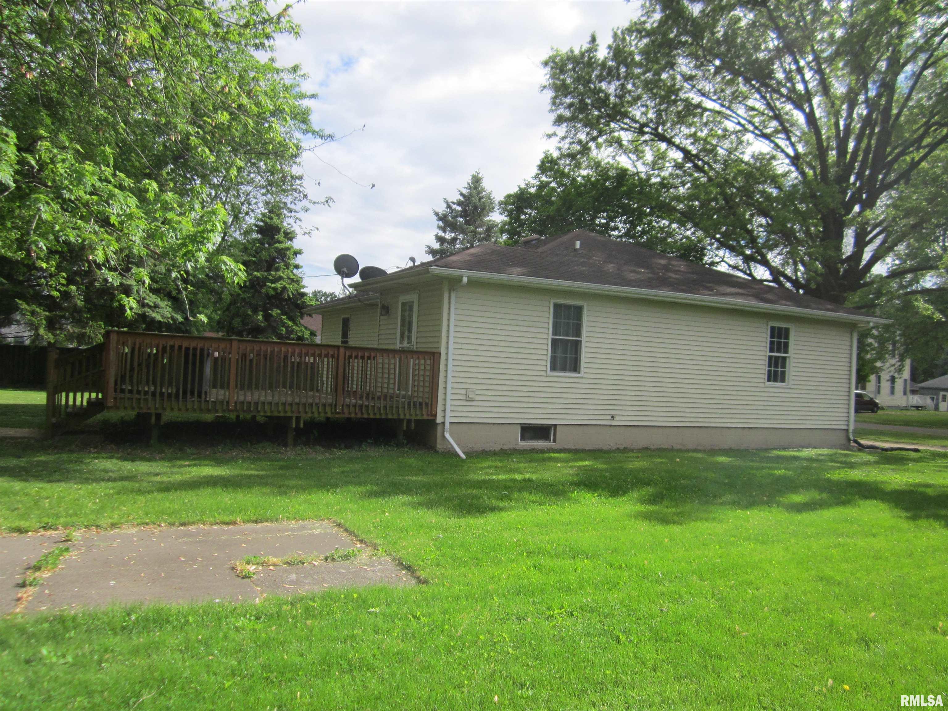 215 S Logan Street, Mason City, Illinois image 34