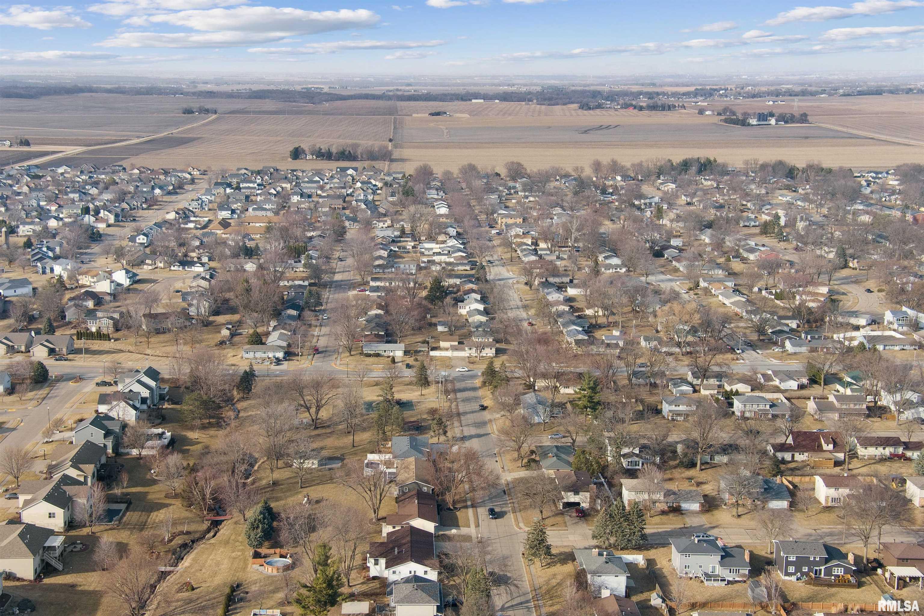 208 S 8th Street, Eldridge, Iowa image 34