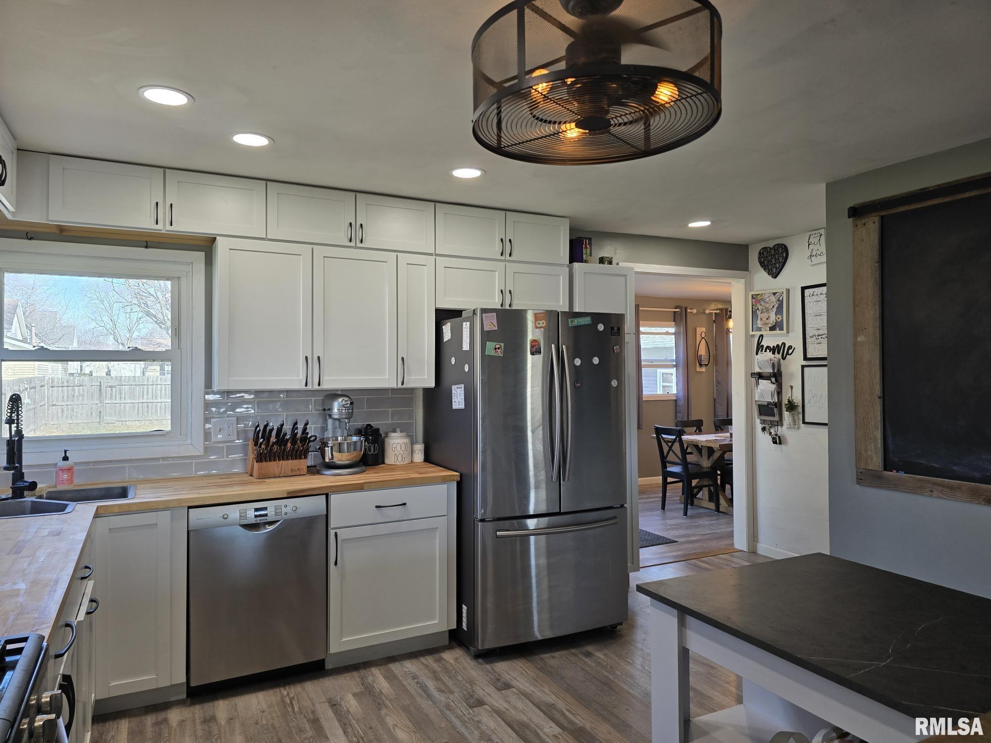 302 N Alexander Street, Alexis, Illinois image 9