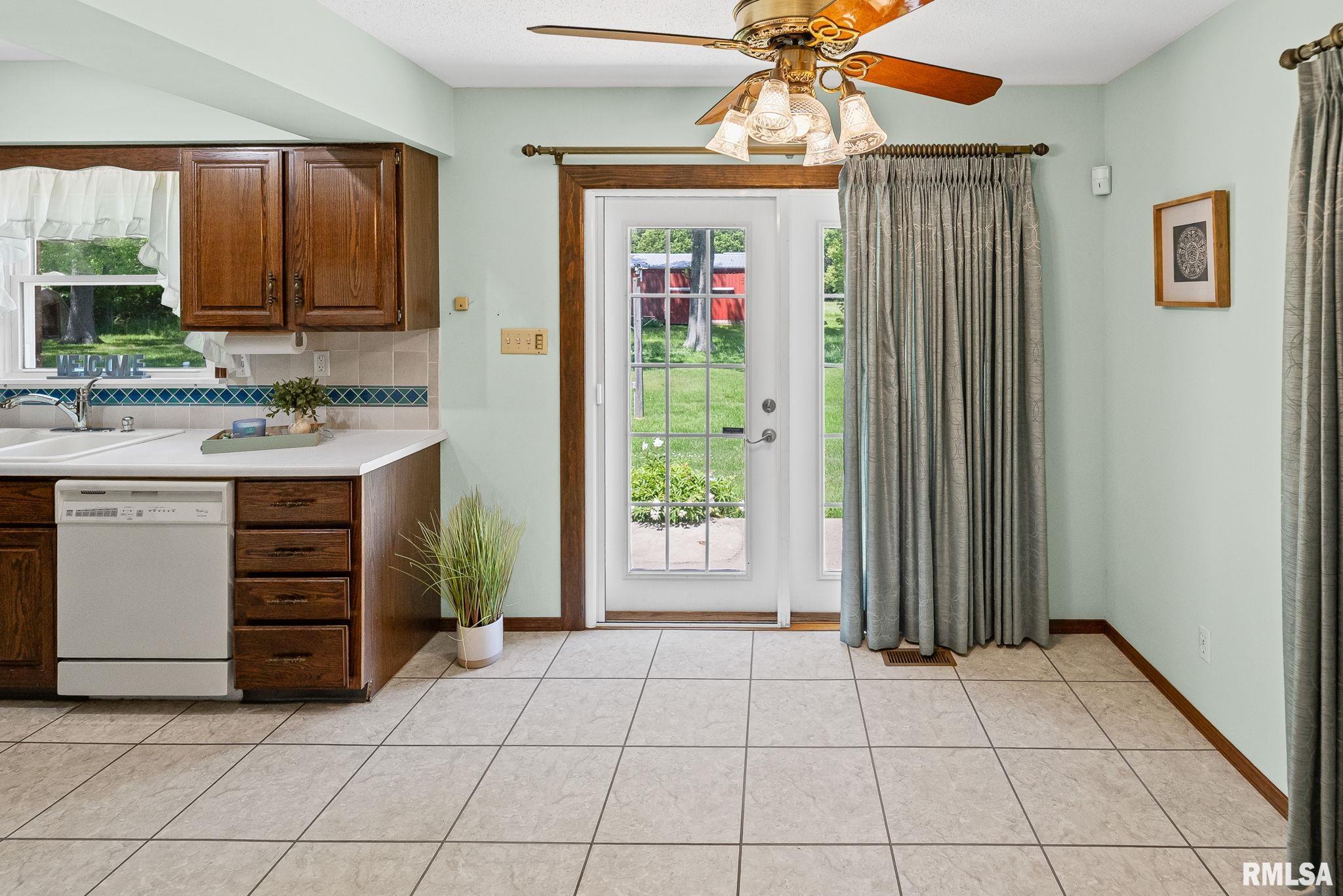4505 Harris Road, Salem, Illinois image 20