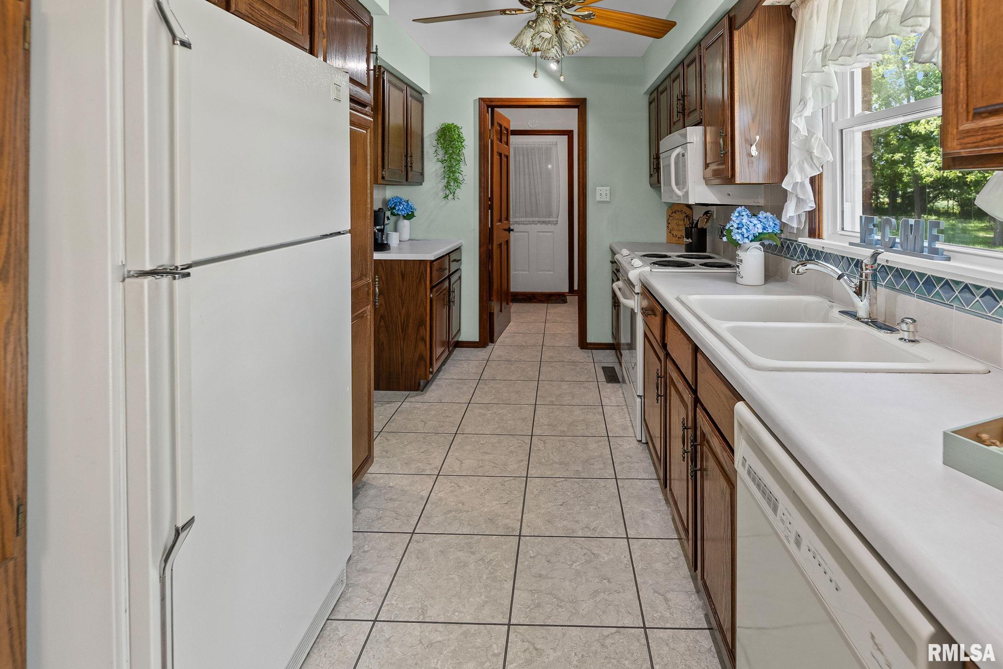 4505 Harris Road, Salem, Illinois image 17