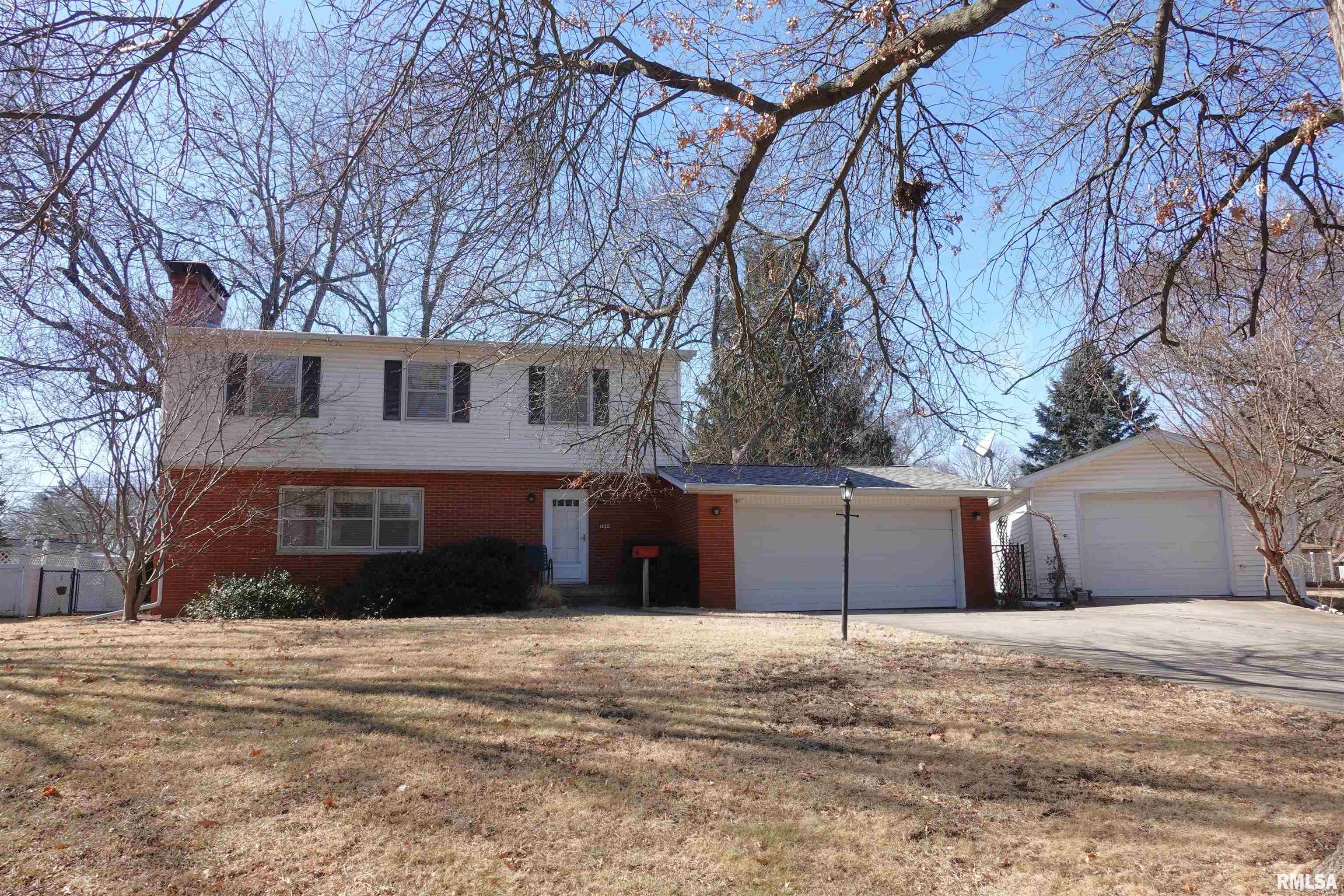 1644 N West Street, Galesburg, Illinois image 2