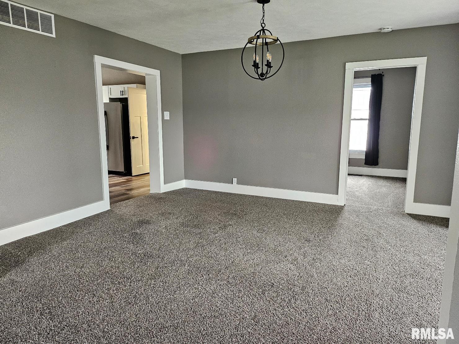 102 W Grand Street, Modesto, Illinois image 17
