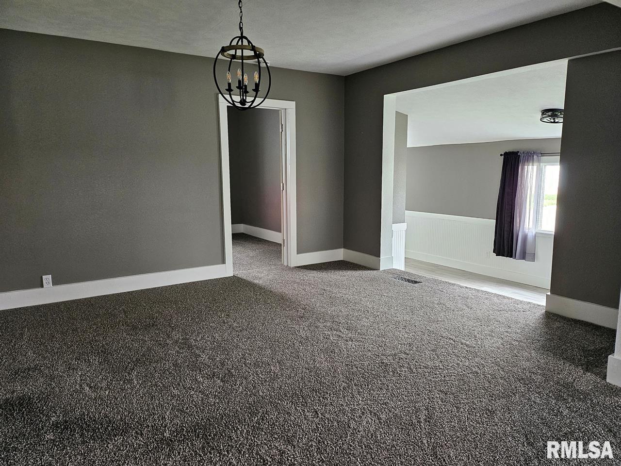 102 W Grand Street, Modesto, Illinois image 18