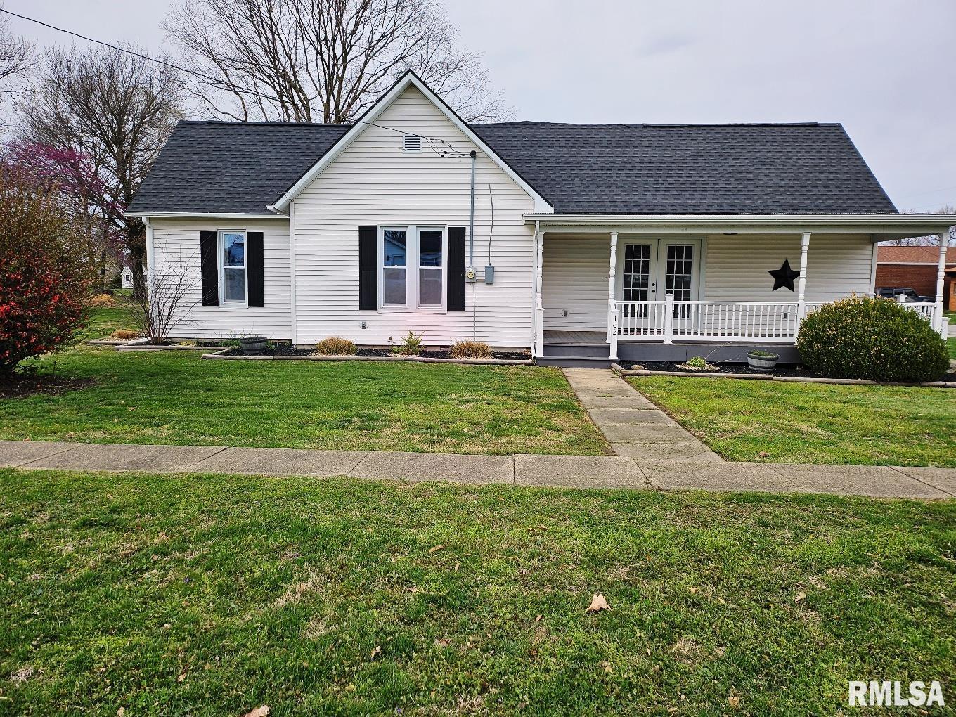 102 W Grand Street, Modesto, Illinois image 1