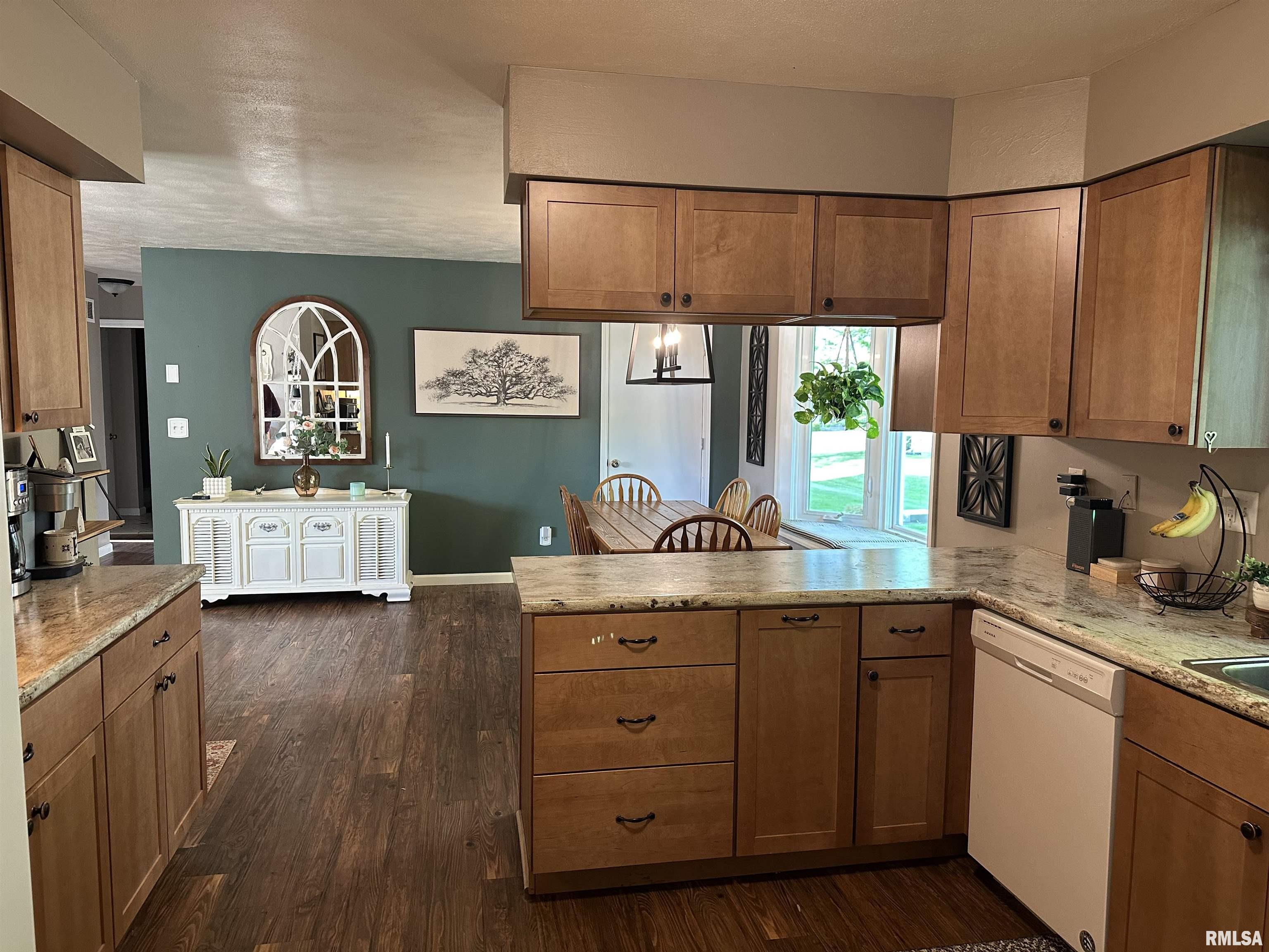 108 N Ostrom Avenue, Princeville, Illinois image 3
